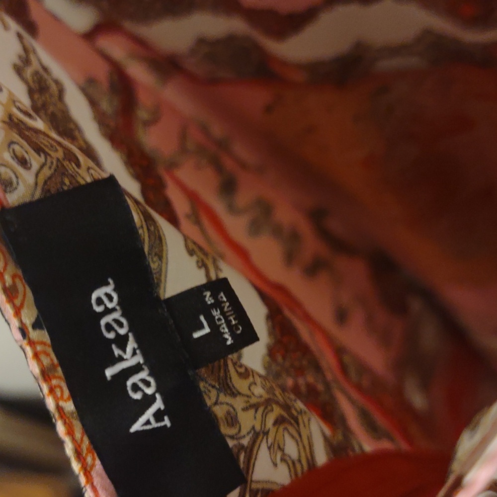 Scarf Pattern Halter Maxi Dress - Picture 10 of 11